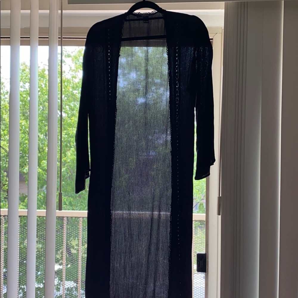F21 BLACK CARDIGAN